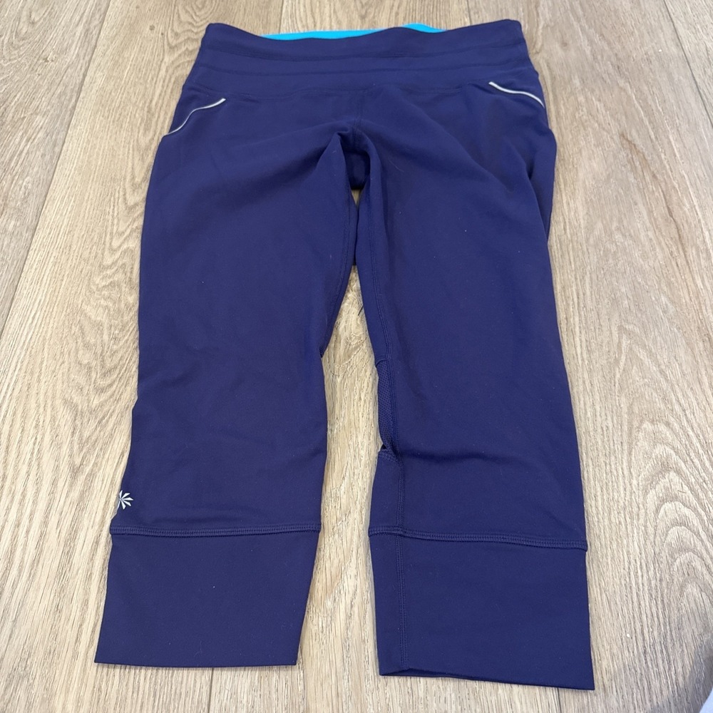 ATHLETA Relay Capri In Women's PurpleLined In Blue Size Medium